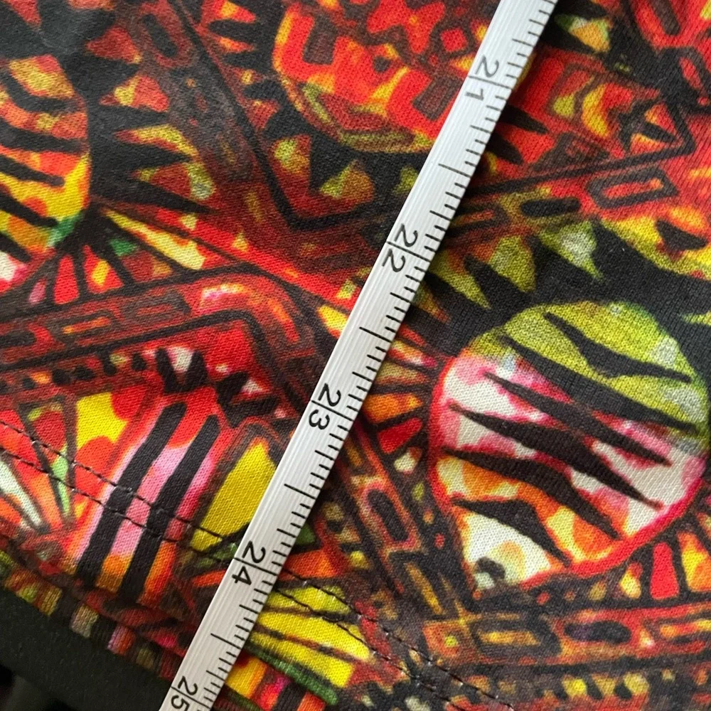 LuLaRoe Women’s Size L Colorful Geometric Pattern Skirt Cassie - Picture 10 of 11